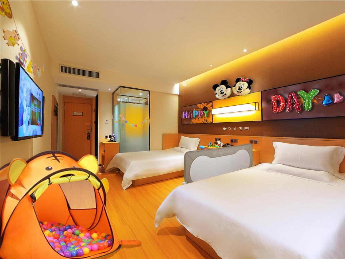 Iu Hotel Guiyang Shibei Road Buitenkant foto